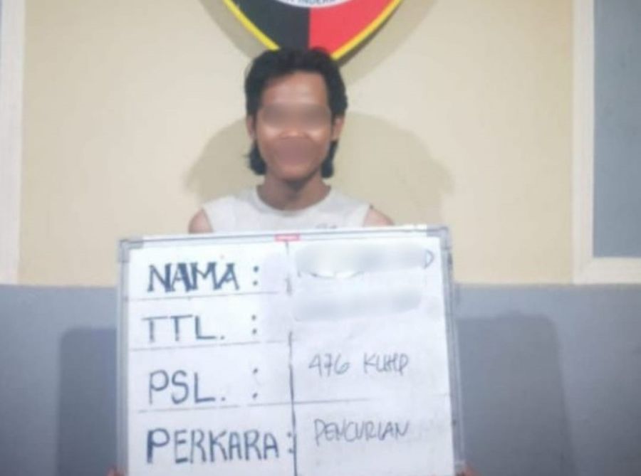 MUS, remaja yang diduga mencuri sepeda motor milik majikannya, di Jalan Titibatu II, Nomor 69, Lingkungan Kebonkuri Kelod, Kelurahan Kesiman, Denpasar Timur, Denpasar, Bali. (foto/hes)