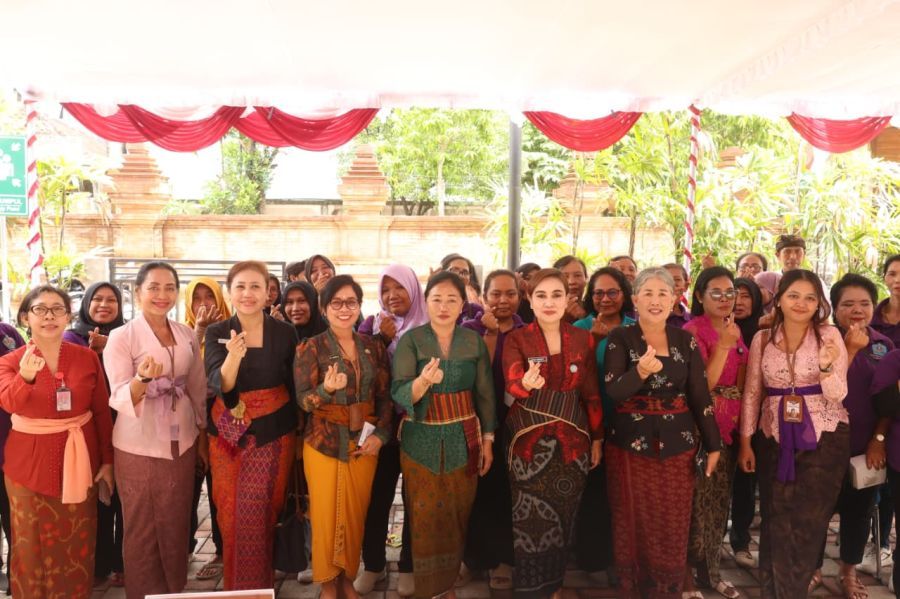 Pemerintah Kota Denpasar melalui Dinas Pemberdayaan Perempuan dan Perlindungan Anak, Pengendalian Penduduk dan Keluarga Berencana (DP3AP2KB) Denpasar, secara resmi mengoperasikan Rumah Singgah, yang terletak di Jalan Gatot Subroto IVF, Denpasar, Bali. (foto/sukadana)