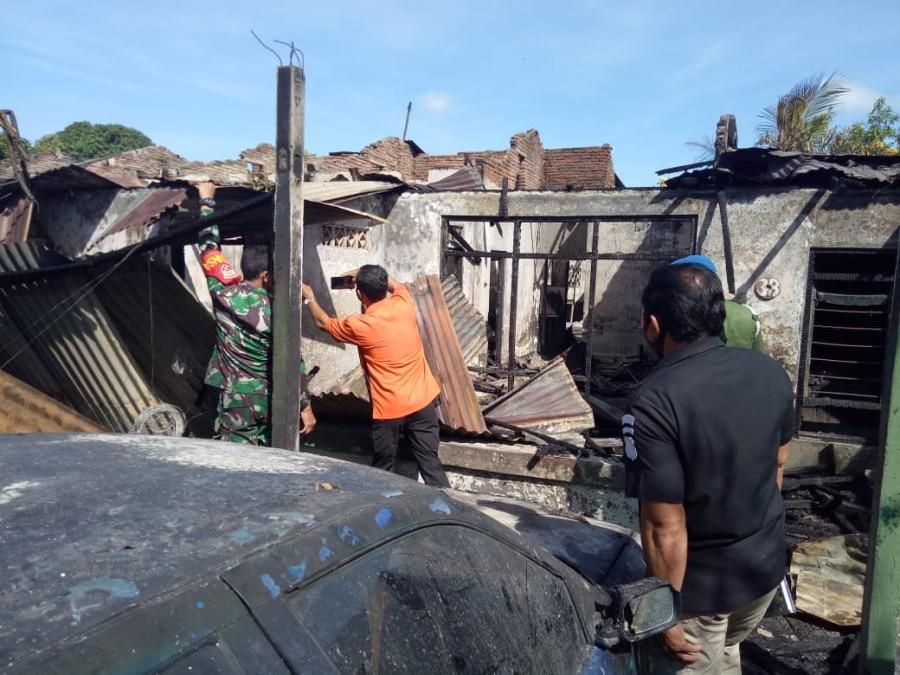 podiumnews.com-Enam Rumah Dinas TNI-AD di Denpasar Ludes Terbakar