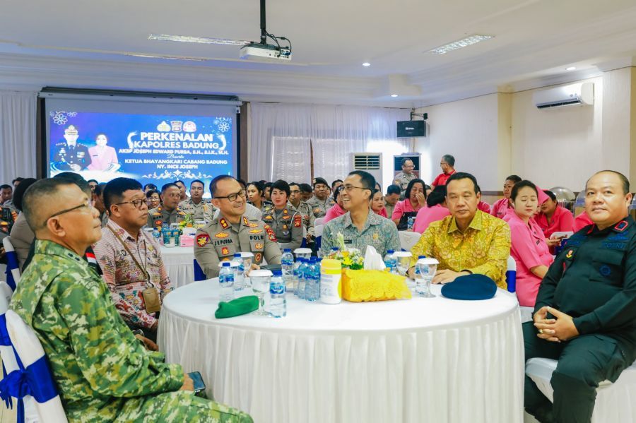 podiumnews.com-Sekda Hadiri Perkenalan Kapolres Badung yang Baru