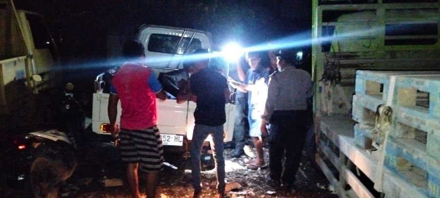 Sekelompok pria mengamuk dan saling baku hantam di mess mereka di Jalan Laungui Toyaning, Desa Ungasan, Kuta Selatan, Badung, Bali, Minggu (25/1/2026) malam. (foto/hes)