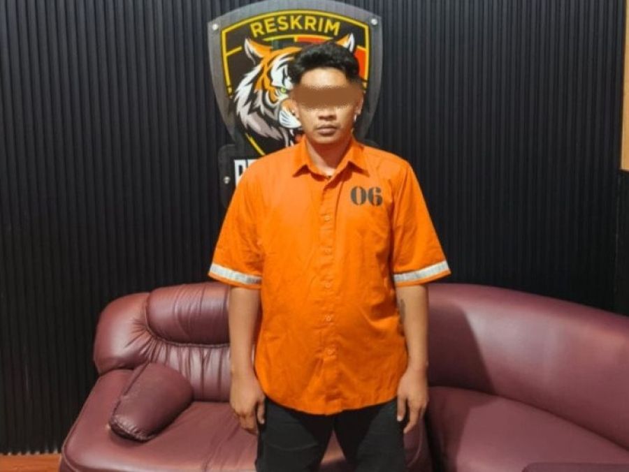 Pria berinisial HM yang ditangjkap setelah mencuri 3 buah velg mobil di tempat parkir sebuah toko berjejaring di Jalan By Pass Ngurah Rai, Kedonganan, Kuta, Badung, Bali. (foto/hes)