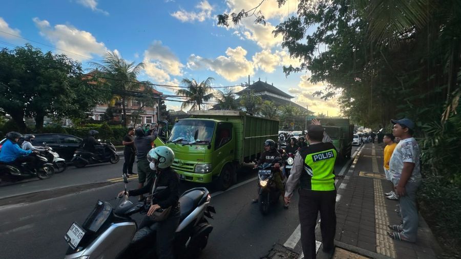 podiumnews.com-Sopir Truk Tewas Saat Bongkar Muat di Tohpati Denpasar