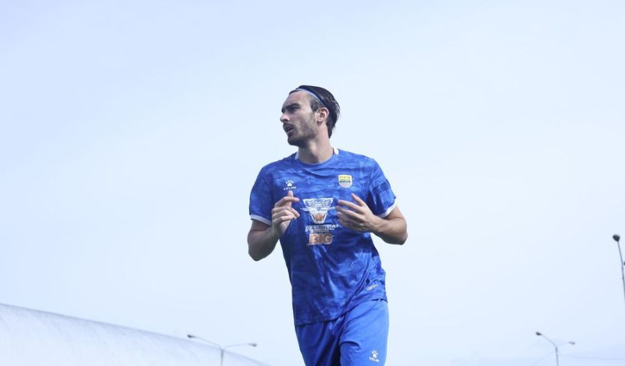 podiumnews.com-Striker Persib Jung Antusias Latihan Setelah Libur Idulfitri