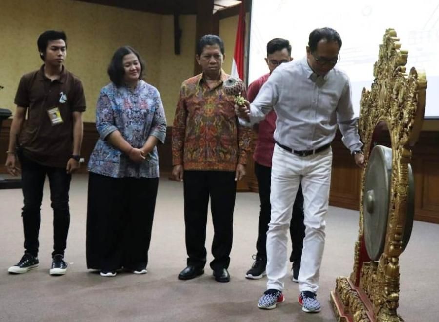 podiumnews.com-Ketut Suiasa: Cetak SDM Unggul, Antisipasi Persaingan Era Global