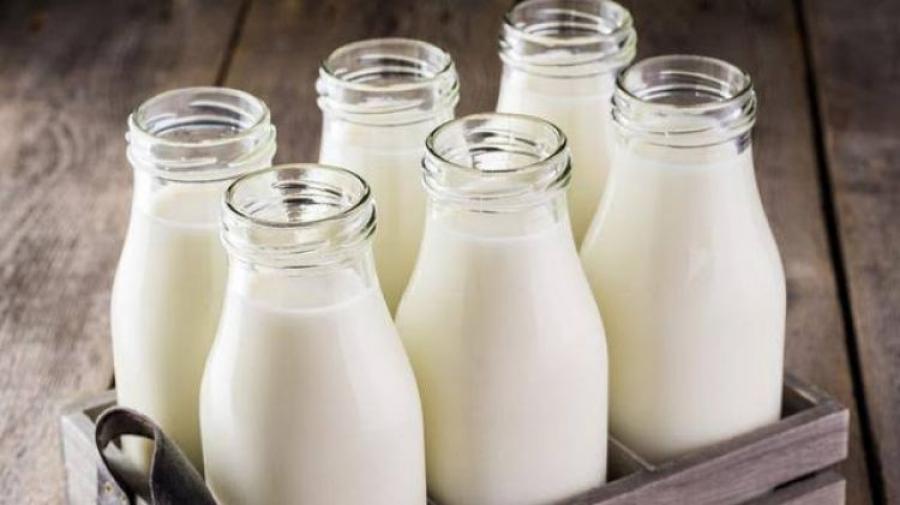 Penelitian: Minum Susu Mentah Bisa Sebabkan Penyakit