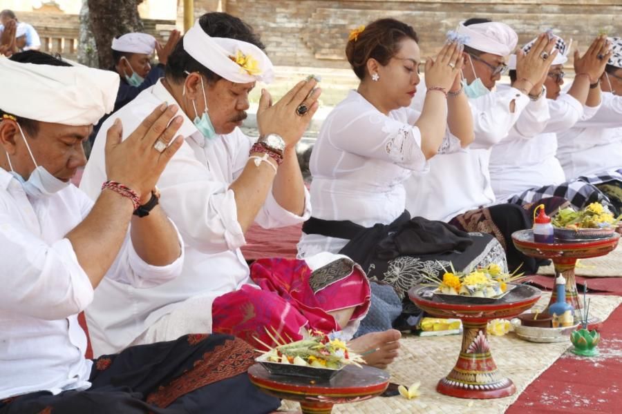 podiumnews.com-Pecaruan Tawur Kesanga Catus Pata Tabanan Dilakukan Seperti Biasa