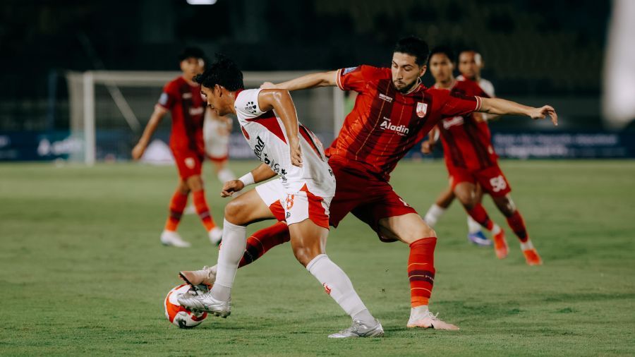 Bali United kalah dengan skor 0-3 saat melawan Persis Solo pada pekan ke-25 BRI Super League 2025/26, di Stadion Manahan, Solo, Jawa Tengah, Kamis (12/3/2026) malam. (baliutd)