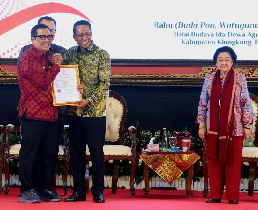 podiumnews.com-Temu Wicara HAKI di Bali, Bupati Tabanan Terima Sertifikat HAKI