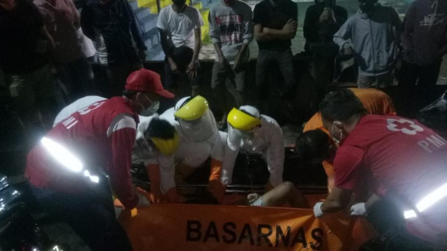 podiumnews.com-Hilang Kendali, Pengendara Motor Tewas Terperosok ke Sungai