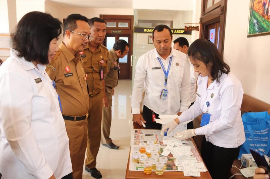 BNNK Gelar Tes Urine 74 Orang ASN DPMPTSP Badung