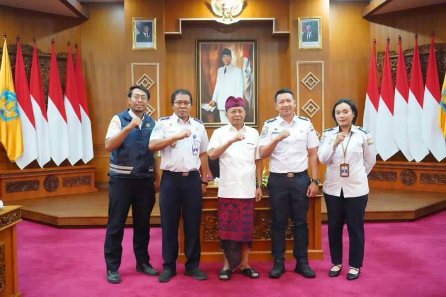 podiumnews.com-Tindaklanjuti Persetujuan Pelayaran Padangbai-Nusa Penida, Gubernur Bali Minta Tambah Trip