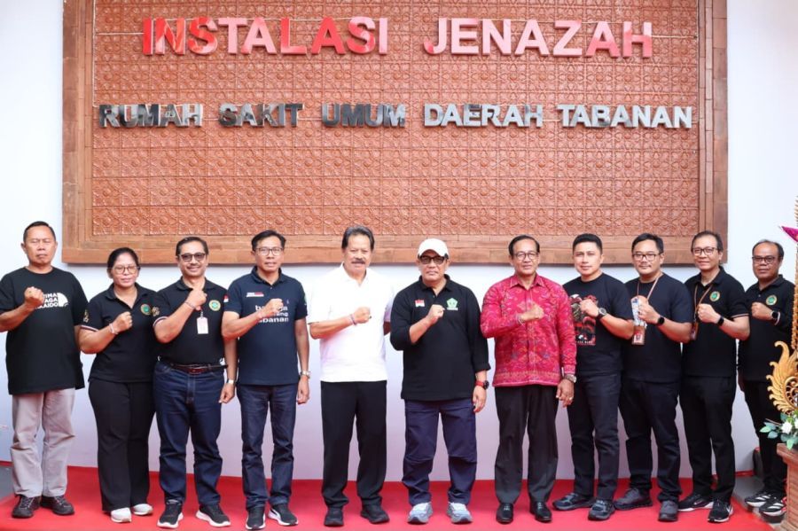 podiumnews.com-Tingkatkan Layanan, Bupati Tabanan Resmikan Gedung Pemulasaran Jenazah RSUD 