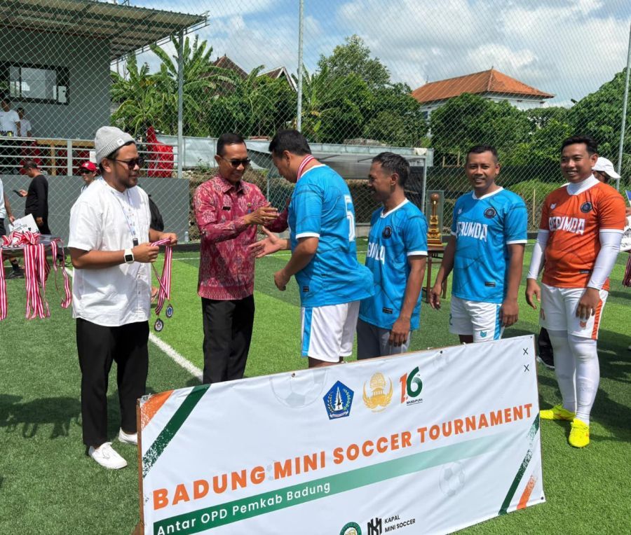 podiumnews.com-Turnamen Mini Soccer Antar OPD Resmi Tutup Meriah Mangupura