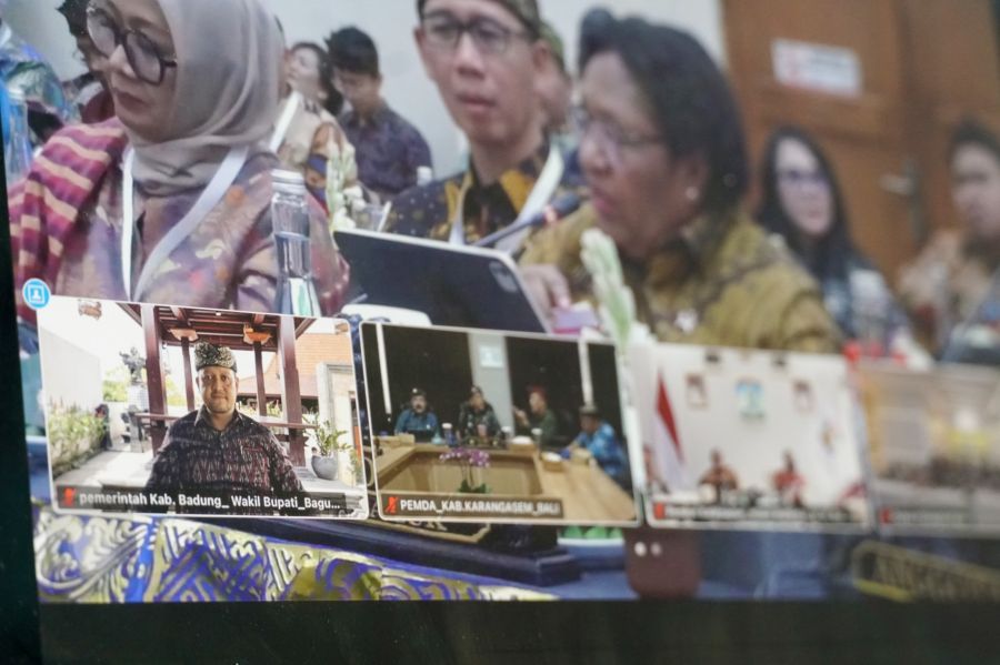 Wakil Bupati Badung Bagus Alit Sucipta saat menghadiri secara daring acara Entry Meeting Pemeriksaan LKPD Tahun 2025 dari Jero Taman Bali, Dalung, Kuta Utara, Badung, Bali, Kamis (12/2/2026). (foto/adi)