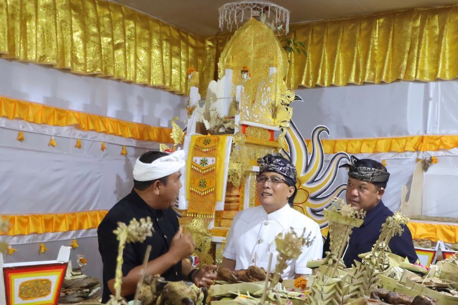 podiumnews.com-Wagub Bali Apresiasi Pitra Yadnya Massal, Ringankan Beban dan Eratkan Persaudaraan