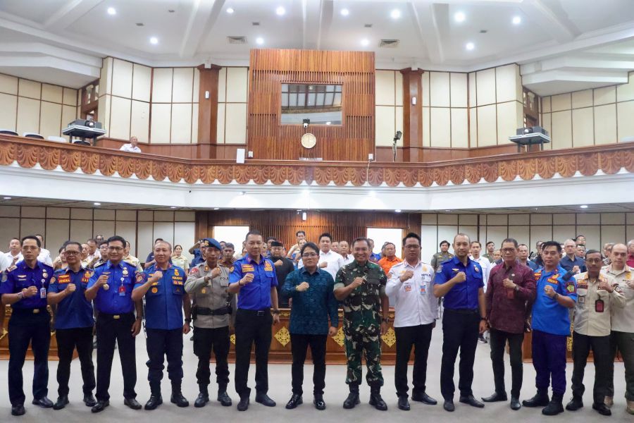 podiumnews.com-Wagub Bali Dorong Perkuat Kolaborasi Penanganan Kebakaran dan Penyelamatan