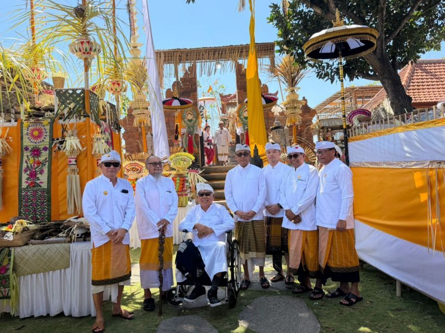 podiumnews.com-Walikota Denpasar Hadiri Puncak Karya Padudusan Alit di Pantai Matahari Terbit