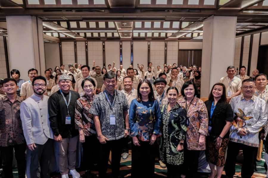 Wakil Menteri Pariwisata (Wamenpar) Ni Luh Puspa saat Keynote Speech membuka kegiatan Networking Session Wonderful Indonesia Awards (WIA) Subbidang Destinasi 2025 di Jakarta, Jumat (5/12/2025). (kemenpar.go.id)