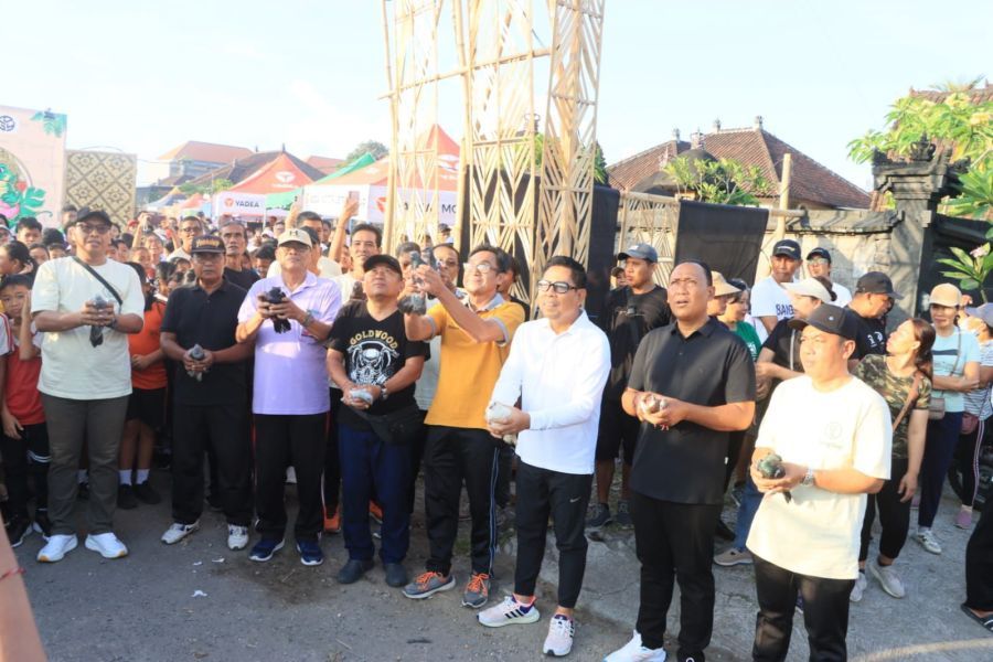 podiumnews.com-Wawali Denpasar Dorong Festival Berbasis Masyarakat di Setiap Kelurahan
