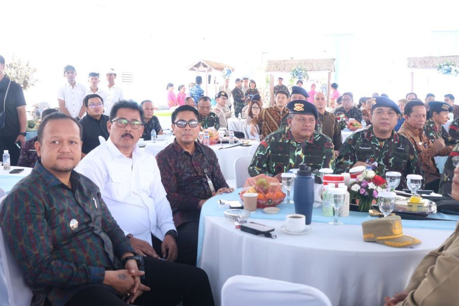 Wawali Denpasar I Kadek Agus Arya Wibawa dalam kesempatan menghadiri acara Syukuran Hari Ulang Tahun (HUT) ke-80 Korps Brigade Mobil (Brimob) yang diselenggarakan Sat Brimob Polda Bali, di Mako Brimob Bali, Tohpati, Denpasar, Bali, Jumat (14/11/2025). (foto/sukadana)