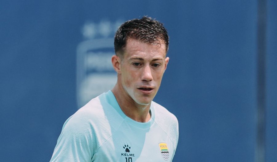 podiumnews.com-Winger Persib Peralta Siap Berjuang di Shopee Cup 2026/27