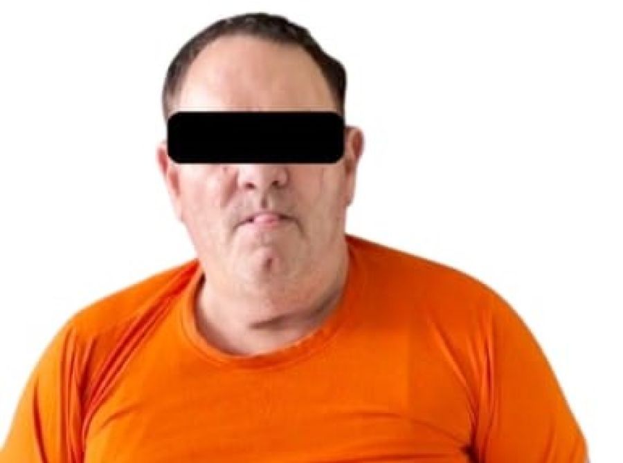 PDH, WNA Australia yang menganiaya pria asal Inggris yang sedang menunggu jadwal keberangkatan di Terminal Keberangkatan International Bandara I Gusti Ngurah Rai, Badung, Bali. (foto/hes)