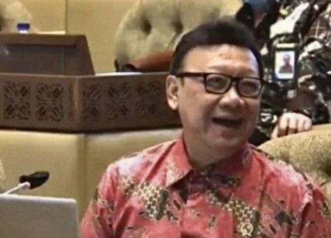 podiumnews.com-Tjahjo Kumolo Ingatkan ASN Disiplin Terapkan Protokol Kesehatan