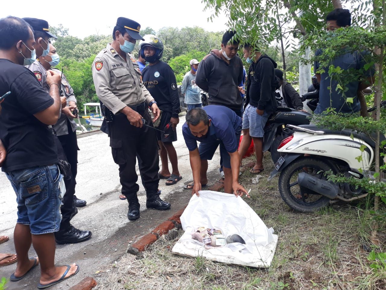 podiumnews.com-Jasad Bayi Ditemukan Mengambang di Denpasar Selatan