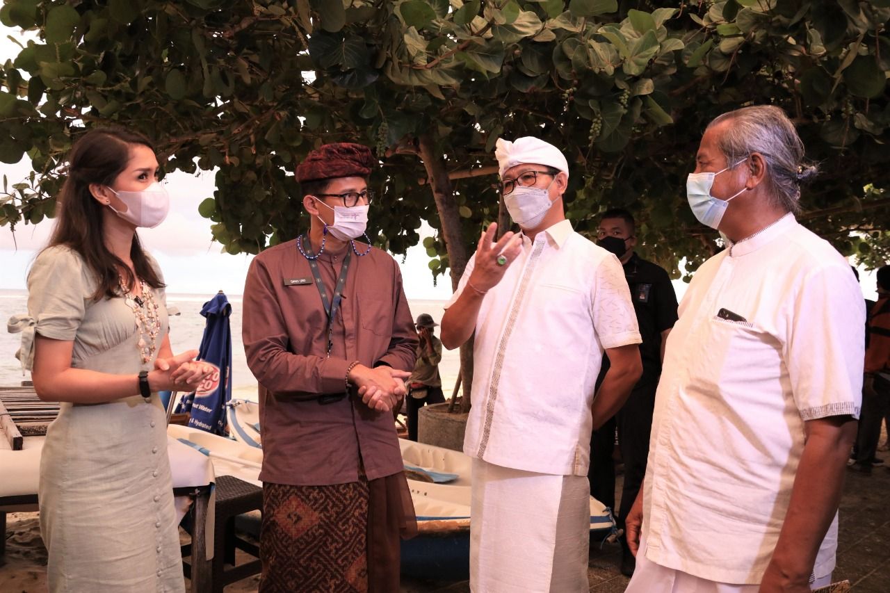 podiumnews.com-Kunjungi Pantai Pandawa, Sandiaga Uno Akan Siapkan Strategi Pulihkan Bali