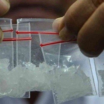 podiumnews.com- Selundupkan Sabu dalam Sandal, Pria Asal Aceh Terancam 20 Tahun Bui