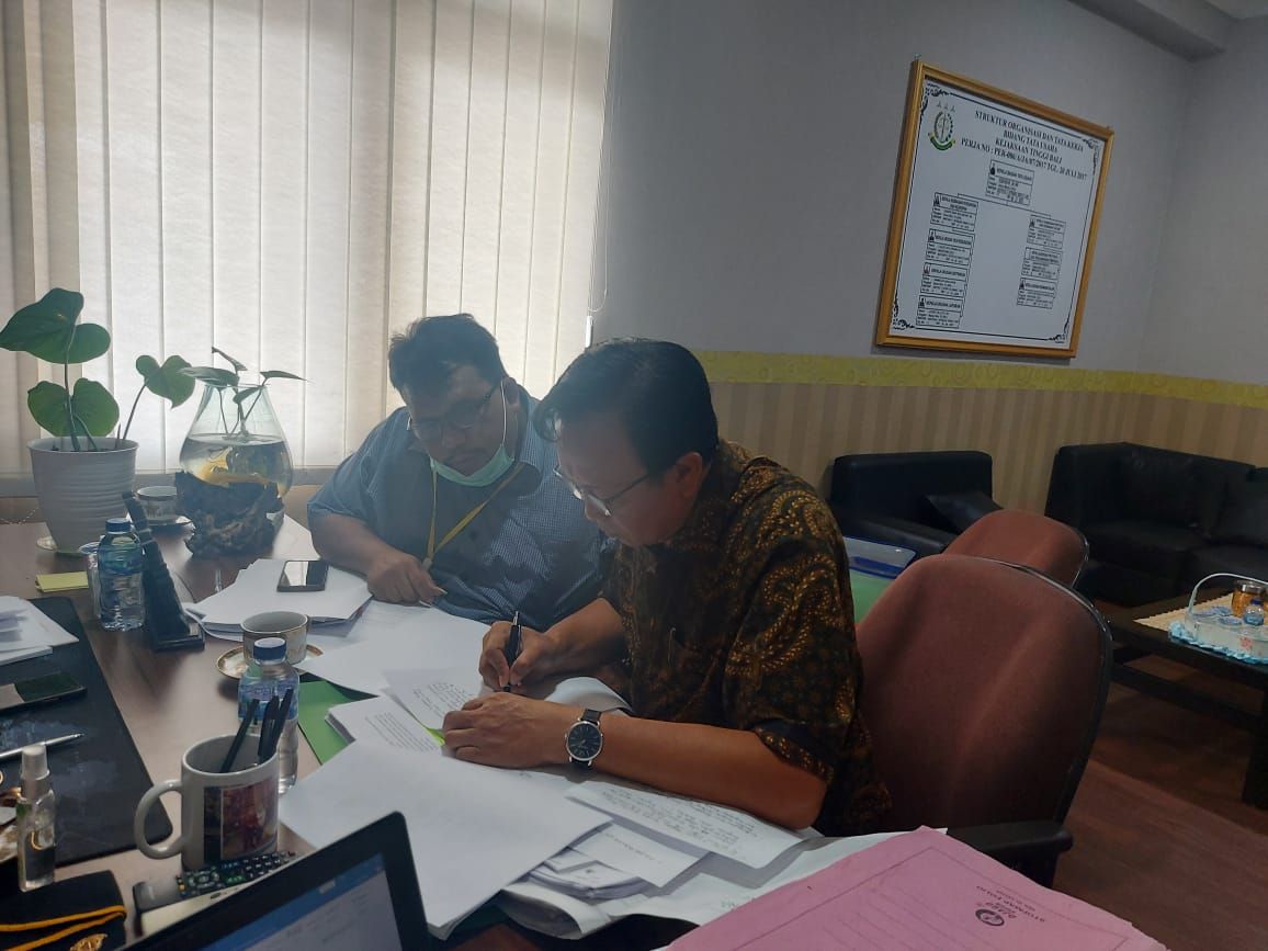 podiumnews.com-Kejati Bali Periksa Eks Sekda Buleleng Terkait Korupsi Sewa Rujab