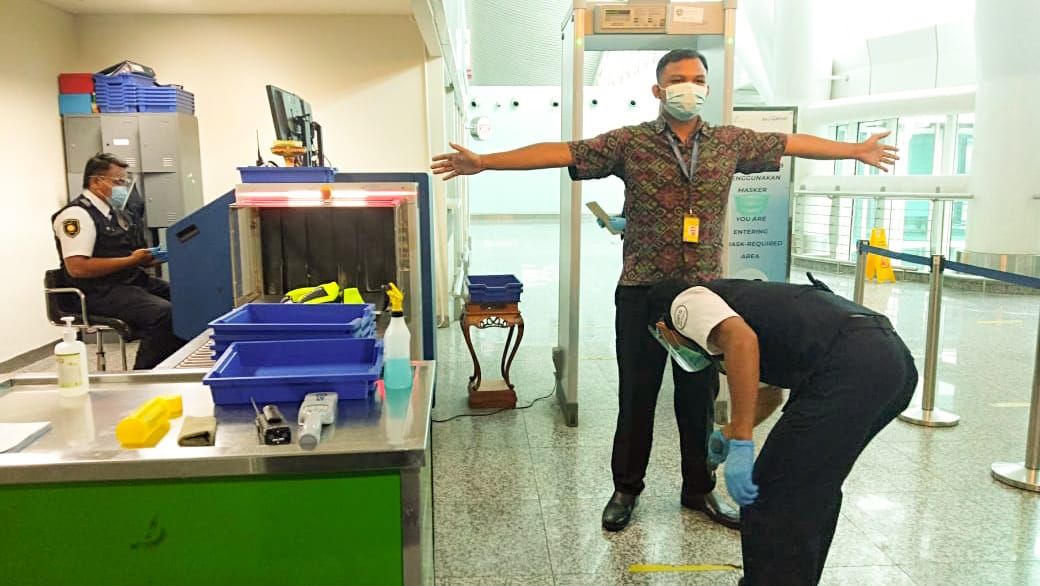 podiumnews.com-Bandara Ngurah Rai Tingkatkan Pengamanan Menyusul Bom di Makasar