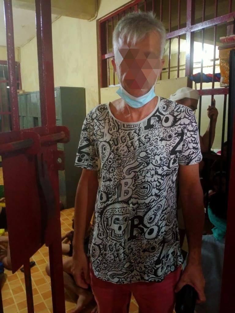 podiumnews.com-WNA asal Perancis Terdakwa Pencabulan Anak di Bawah Umur Dituntut 12 Tahun