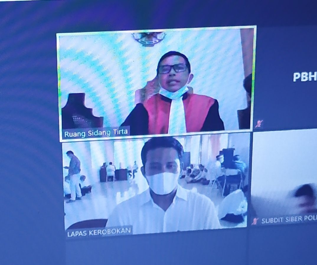 podiumnews.com-Ngaku Jadi Polisi Ambil HP Korban, Pria Ini Dituntut 10 Bulan 