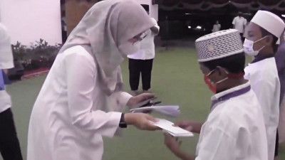 podiumnews.com- Pemkab Banyuwangi Beri Santunan ke 2.900 Anak Yatim