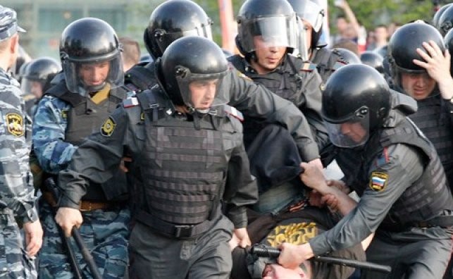 Ribuan Warga Rusia Unjuk Rasa Atas Penahanan Gubernur Sergei Furgal