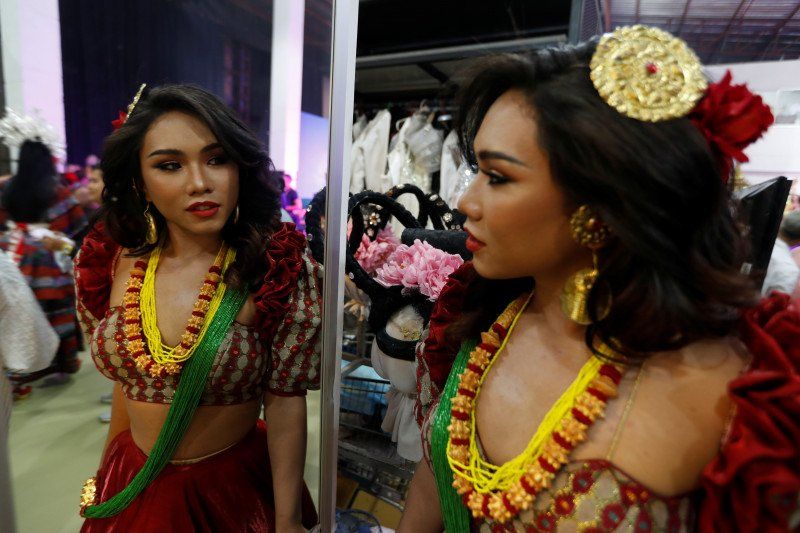 podiumnews.com-Transgender Ikut Kontes Kecantikan di Nepal