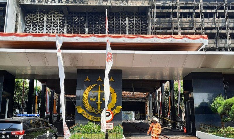 podiumnews.com-DPR Minta Kejagung Tingkatkan Sistem Keamanan dan Pencegahan Kebakaran