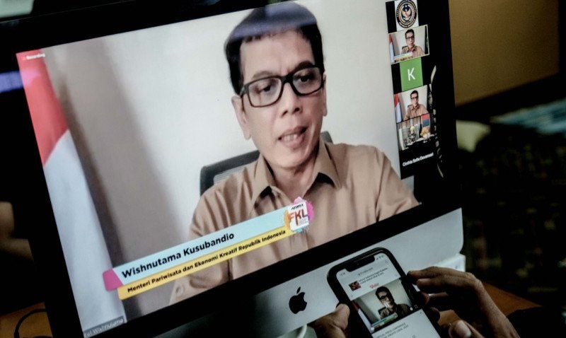 Menparekraf Ajak Swasta Terlibat Kembangkan Produk Kreatif Lokal