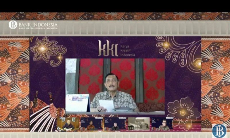 Luhut: Selain Makanan dan Fesyen, UMKM Harus Transformasi ke Teknologi