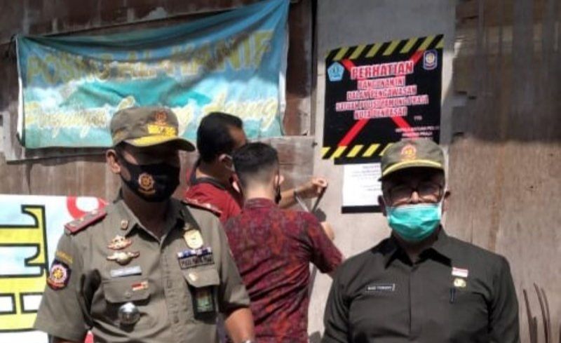podiumnews.com-Satpol PP Denpasar Segel Bangunan Tanpa IMB