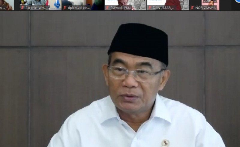 podiumnews.com-Menko PMK Tekankan Pendamping Desa