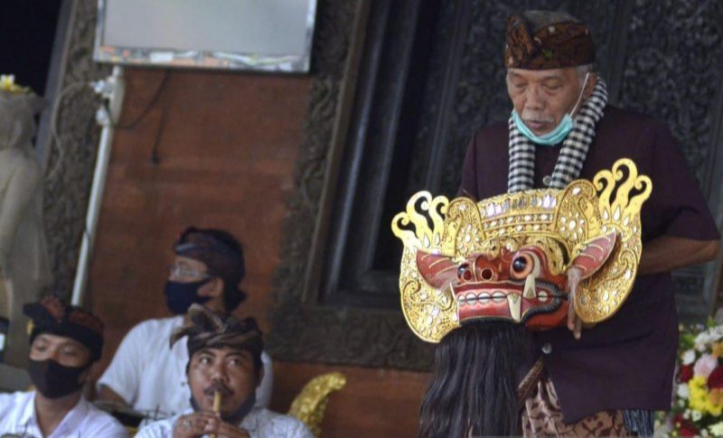 podiumnews.com-Prof Dibia: Aksi Kocak Bisa Nodai Wibawa Tari Barong Ket