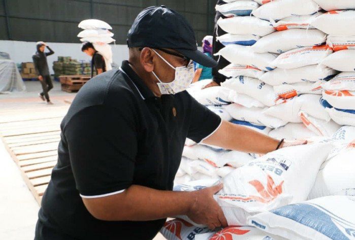 podiumnews.com-Kemensos Percepat Realisasi 100 Persen Penyaluran Bansos Beras