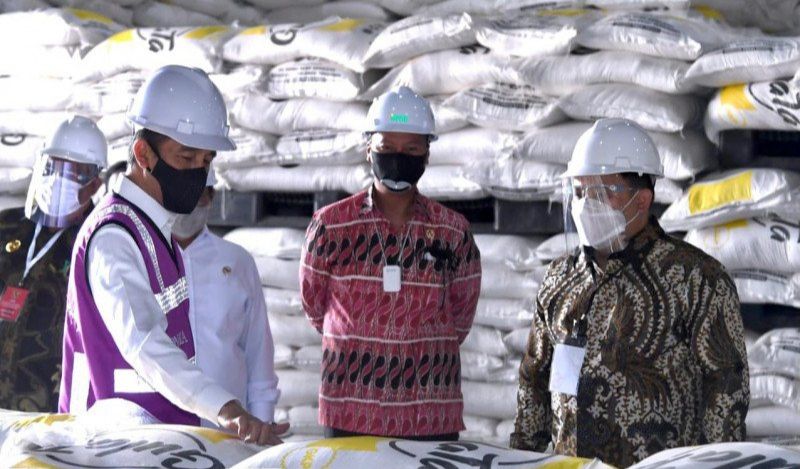 podiumnews.com-Presiden Apresiasi Pabrik Gula Bombana Serap Ribuan Tenaga Kerja