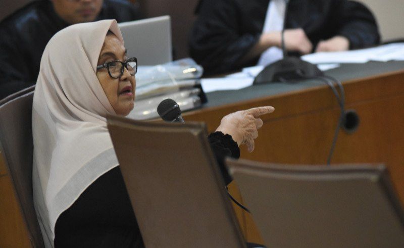 podiumnews.com-Siti Fadilah Supari Mantan Menteri Kesehatan Bebas