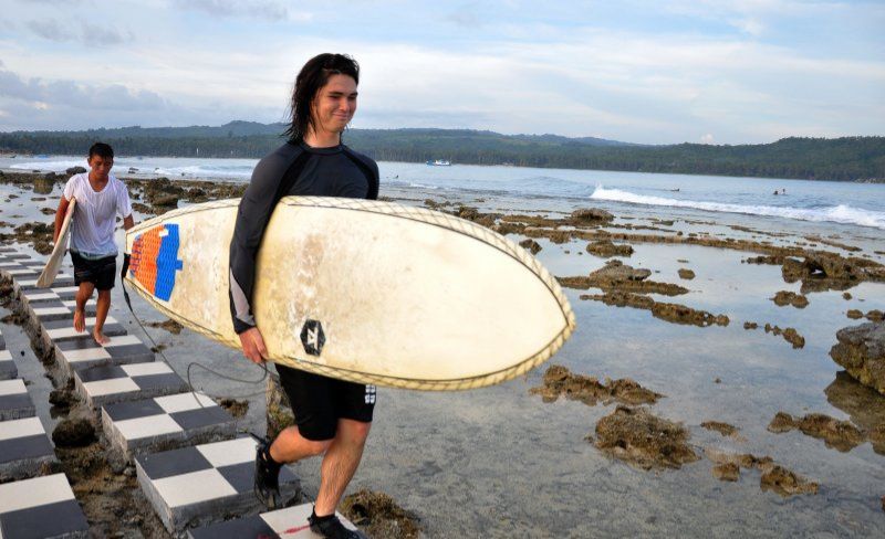 podiumnews.com-Menteri Edhy Bertekad Bangkitkan Wisata di Nias Pesisir