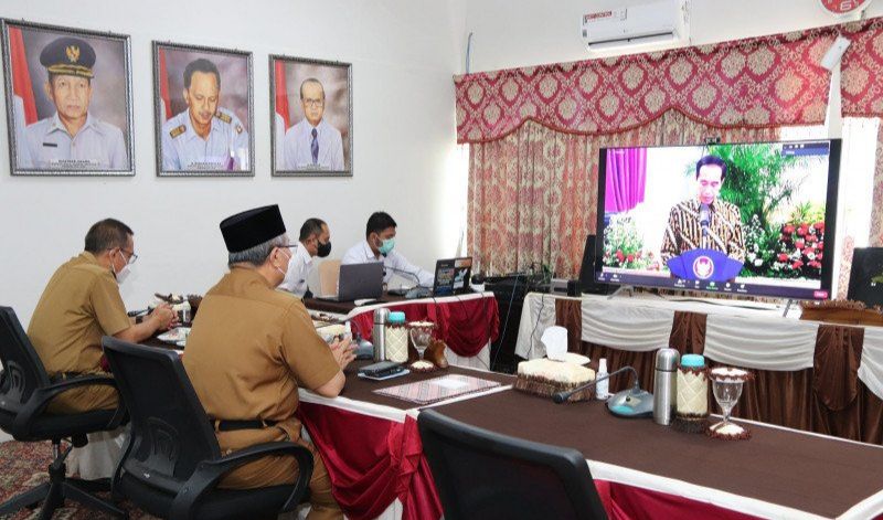 podiumnews.com-Presiden Ingatkan Ketua Satgas COVID-19 Tidak Boleh Kendor