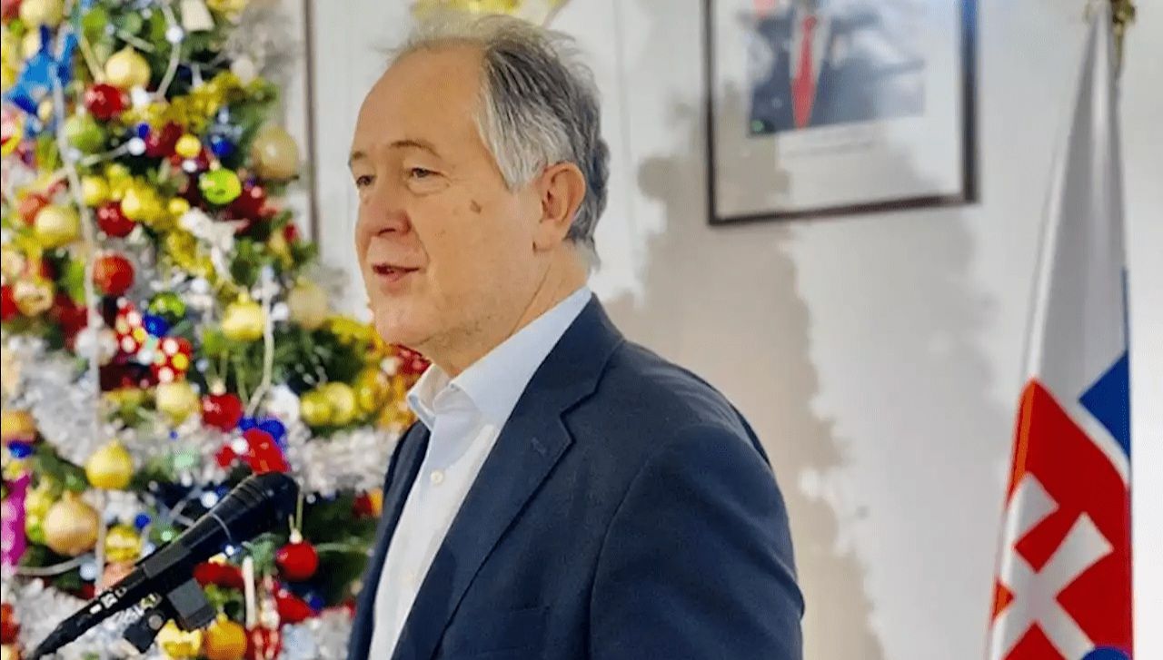 podiumnews.com- Buku "Indonesia: Unity in Diversity" Ceritakan Keindahan Indonesia